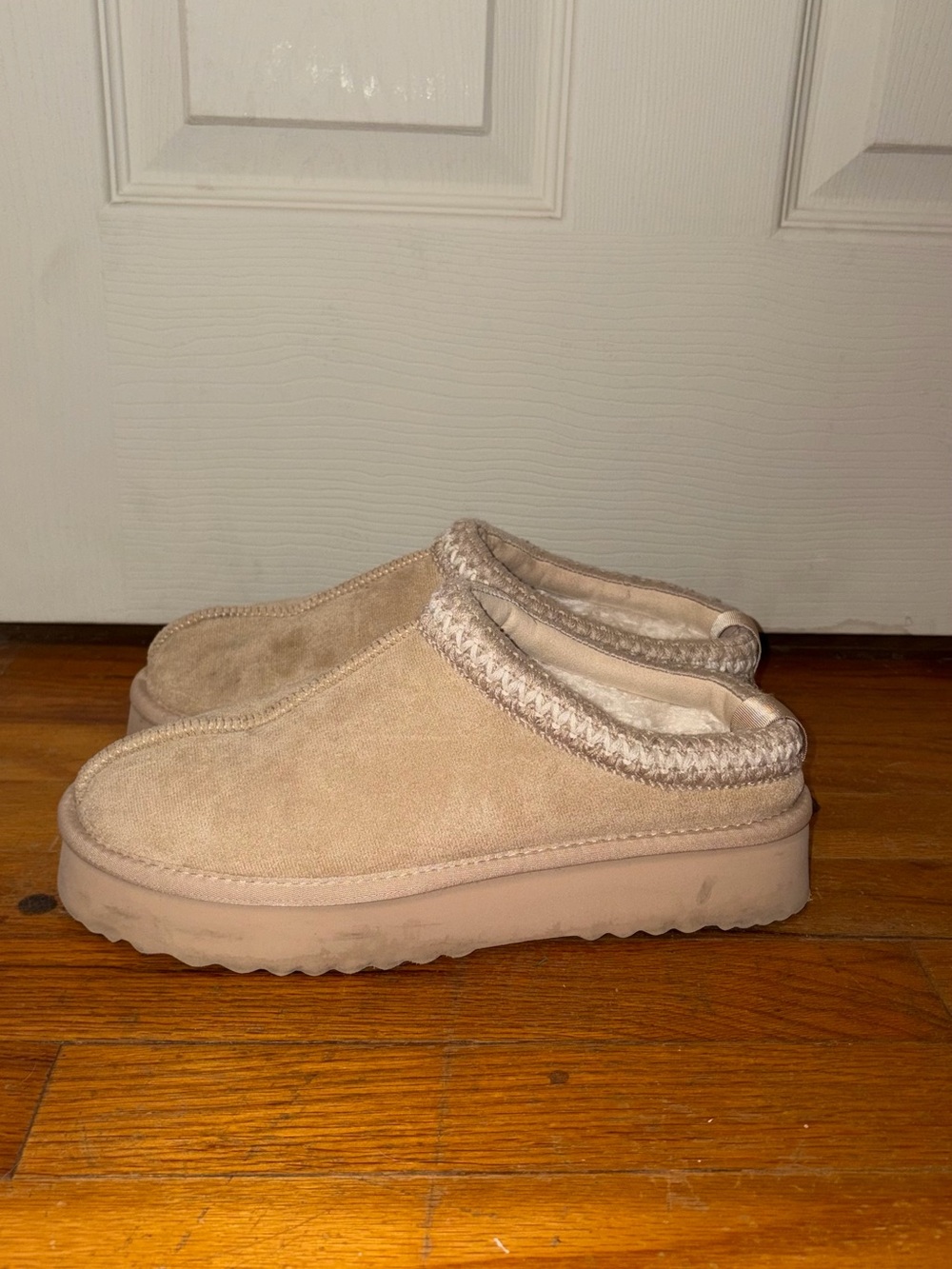 Worn once Altar’d State Cloud Slippers